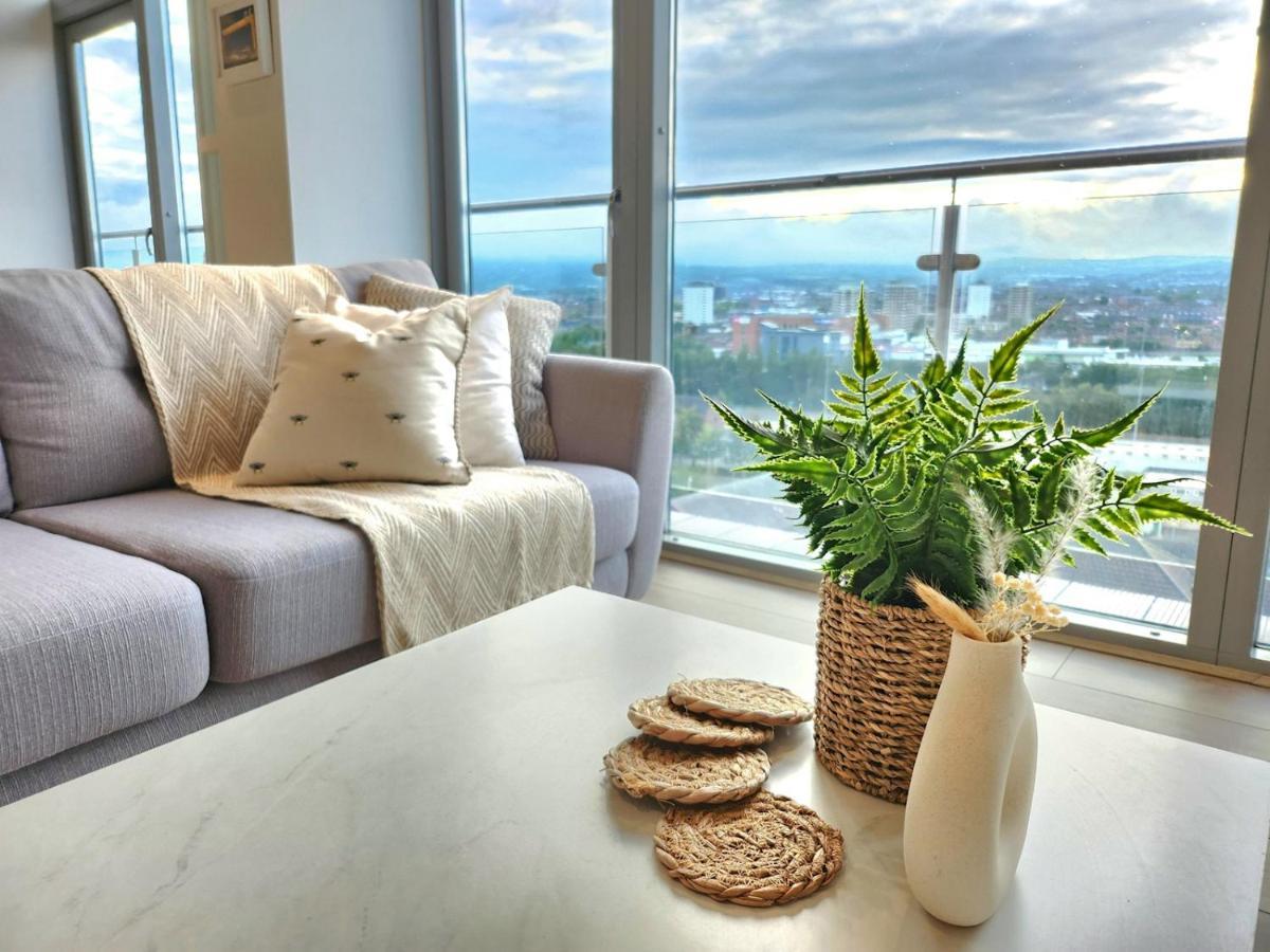 Ferienwohnung Pass The Keys Stunning Penthouse With Balcony Sunset Views Belfast Exterior foto