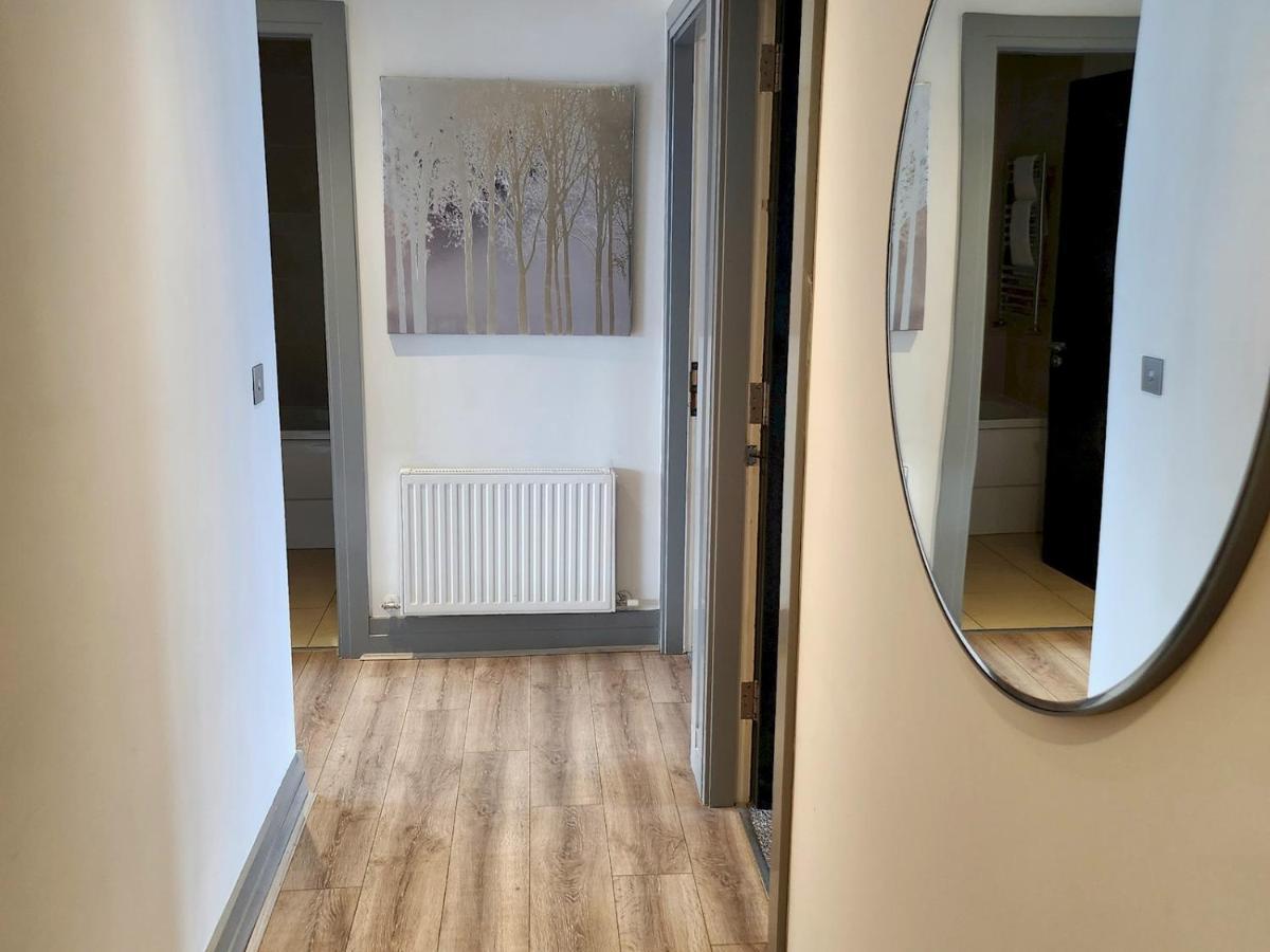 Ferienwohnung Pass The Keys Stunning Penthouse With Balcony Sunset Views Belfast Exterior foto