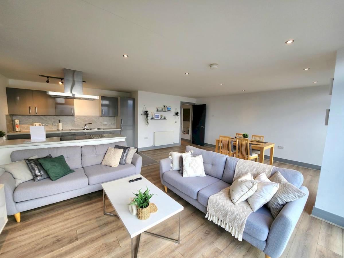 Ferienwohnung Pass The Keys Stunning Penthouse With Balcony Sunset Views Belfast Exterior foto