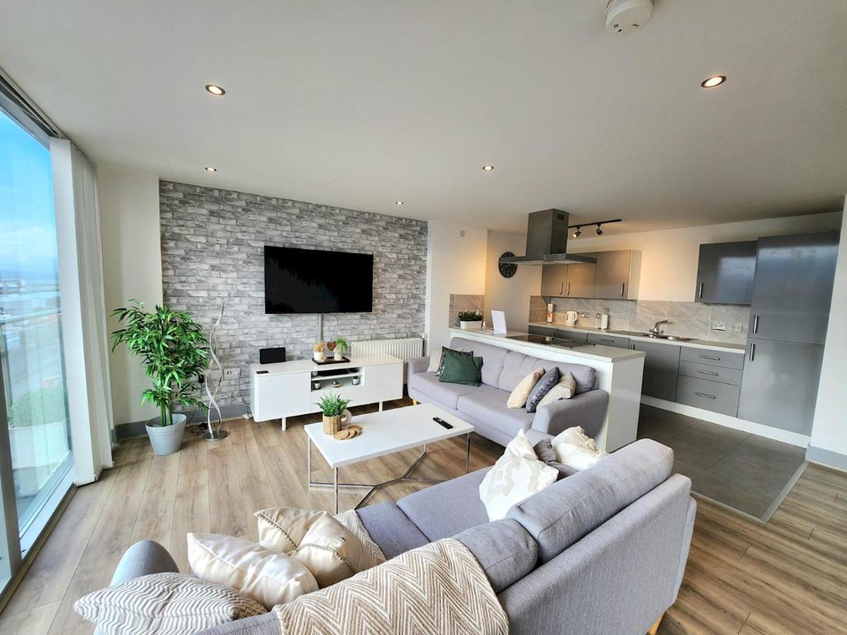 Ferienwohnung Pass The Keys Stunning Penthouse With Balcony Sunset Views Belfast Exterior foto